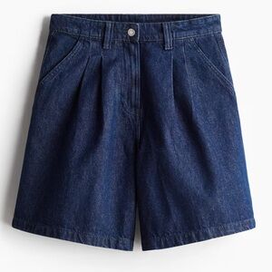 H&M pleated denim shorts new size 18